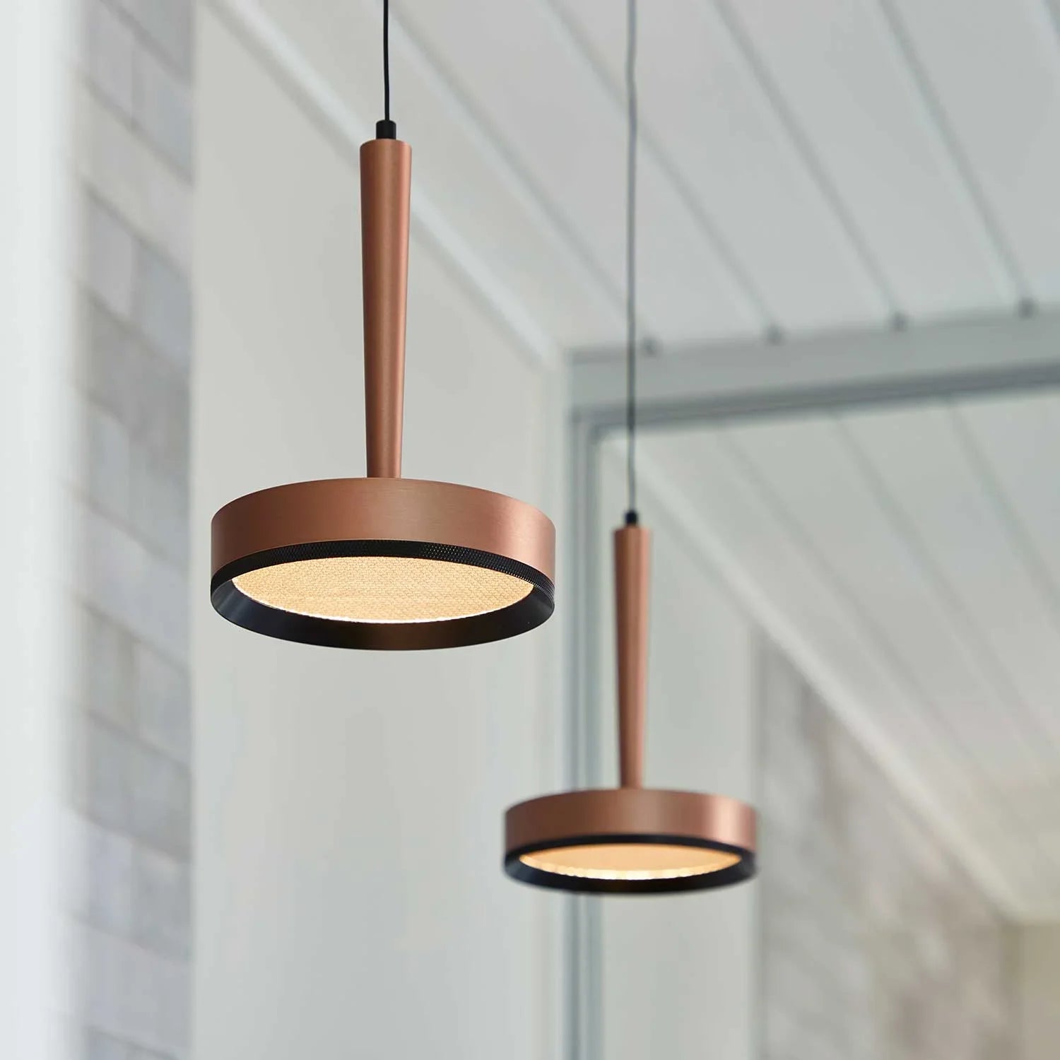 Qavun Bronze Avatar Light