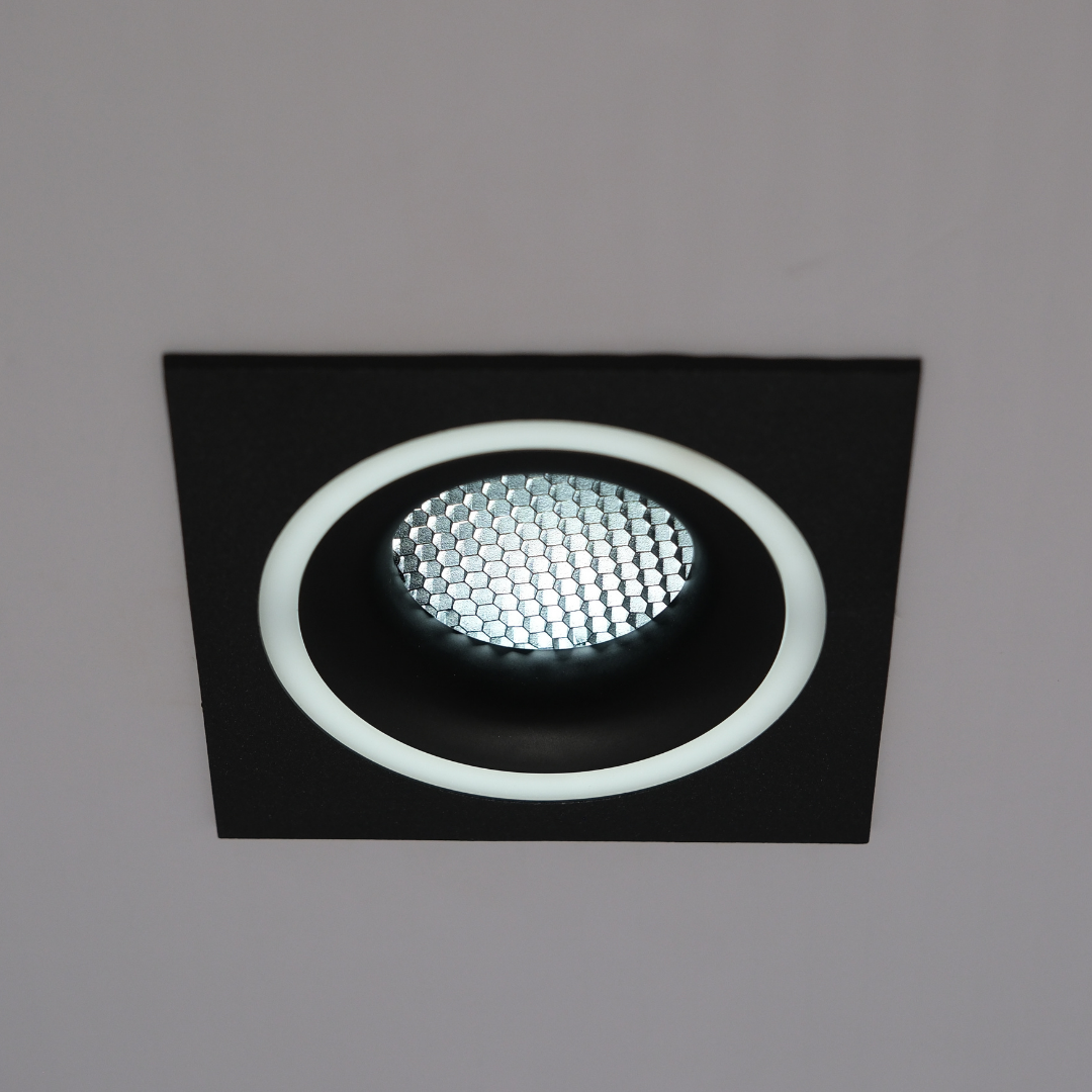 Qavun Holo Serisi Kare Siyah Bal Peteği Spot Light QV 11202-003