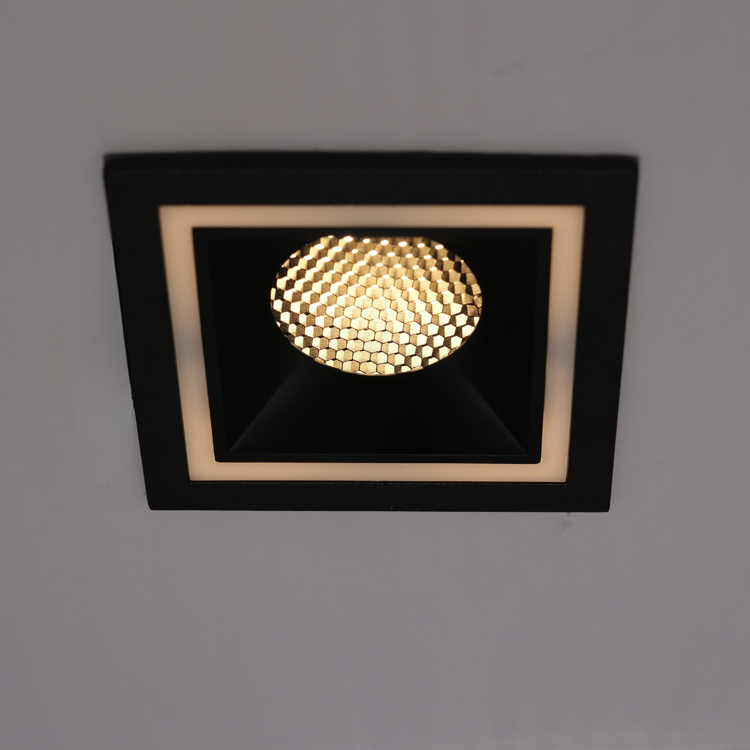 Qavun Holo Serisi Kare Siyah Bal Peteği Spot Light QV 11202-006