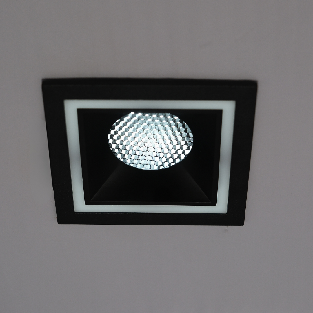 Qavun Holo Serisi Kare Siyah Bal Peteği Spot Light QV 11202-006