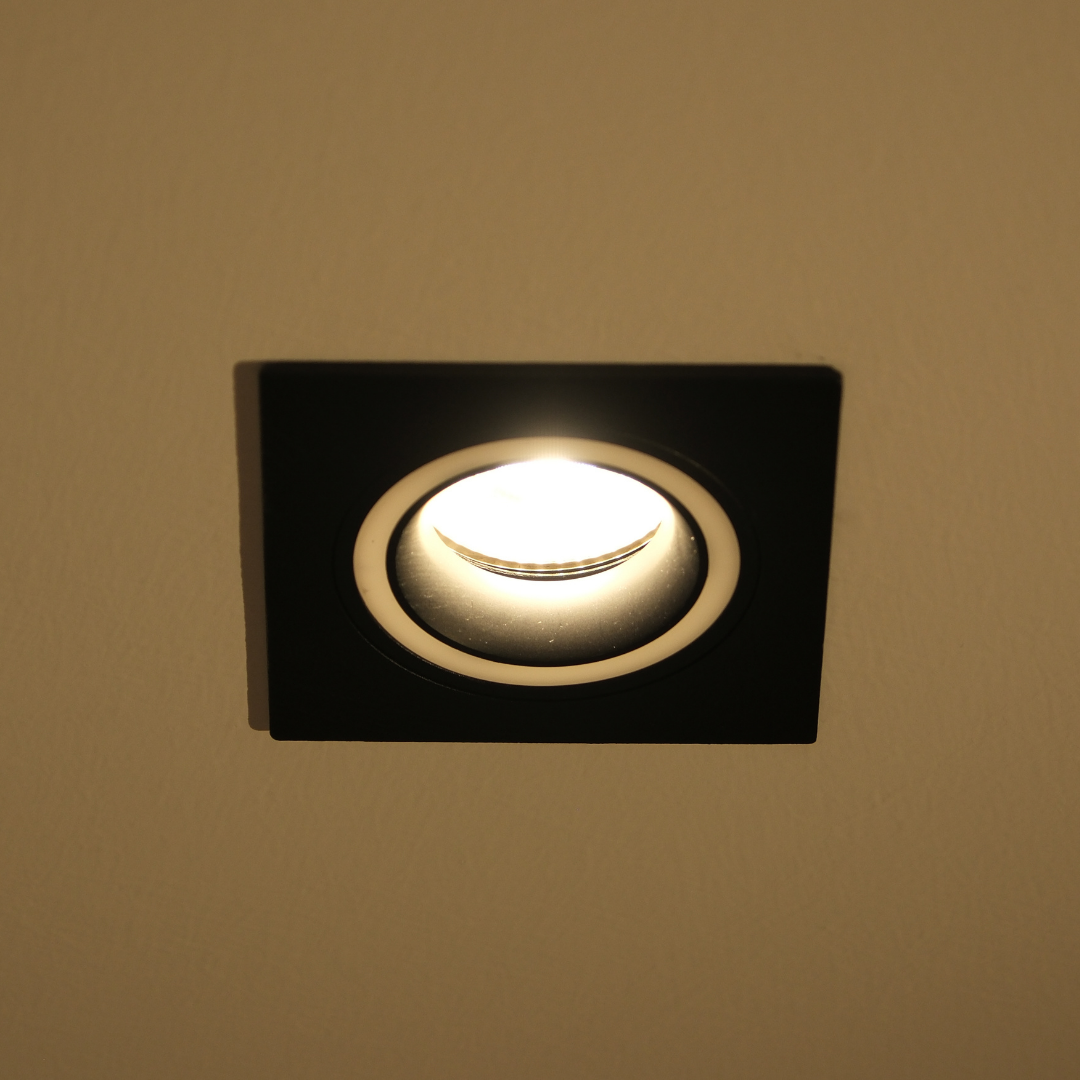 Qavun Holo Serisi Kare Siyah Spot Light QV 11202-002