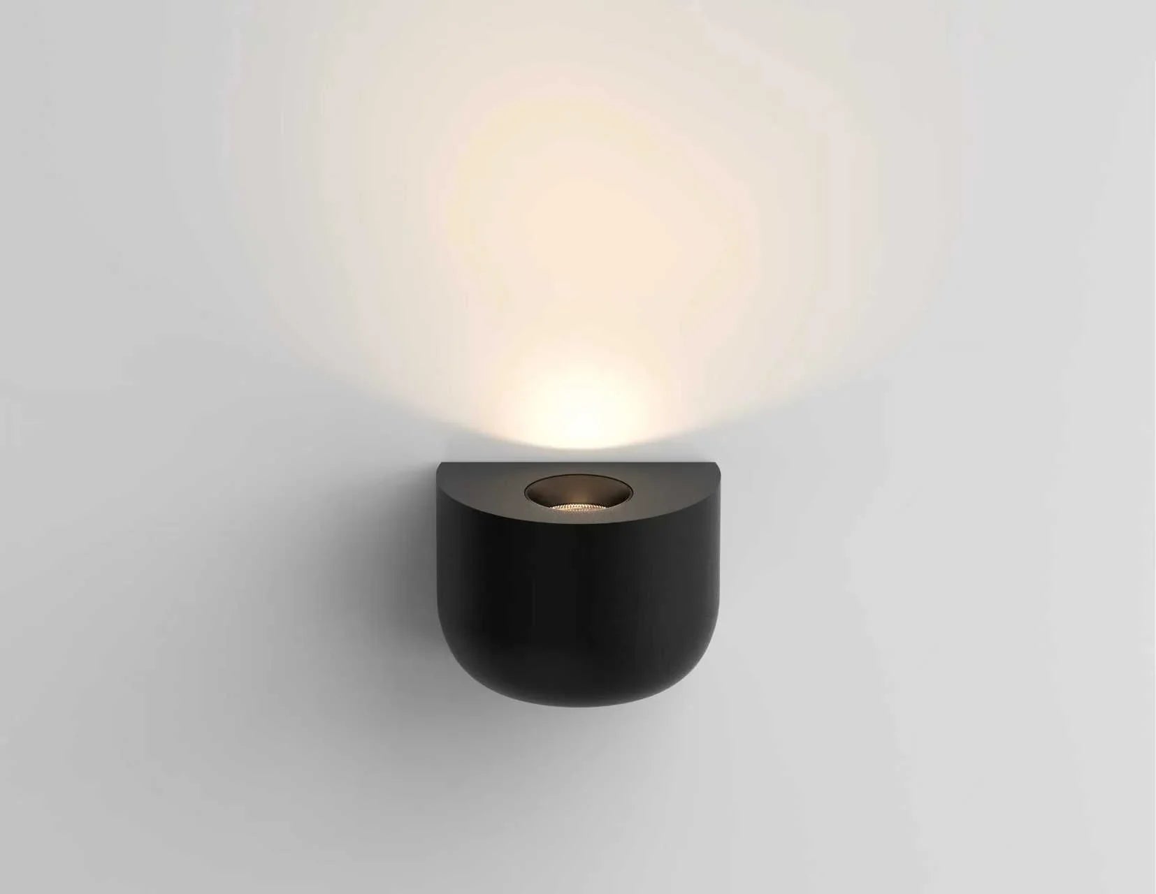 Qavun Black IDA Wall Light