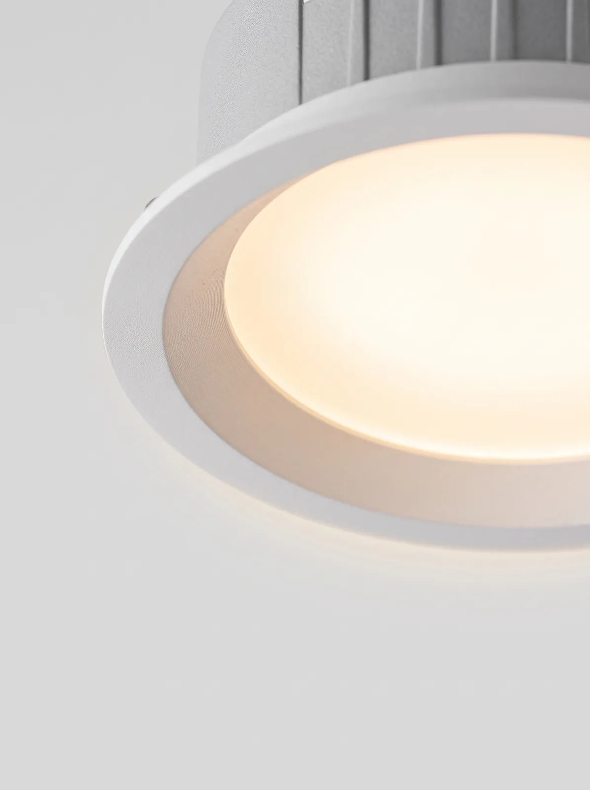 QAVUN Air 20W Sıva Altı LED Downlight – CCT Ayarlı