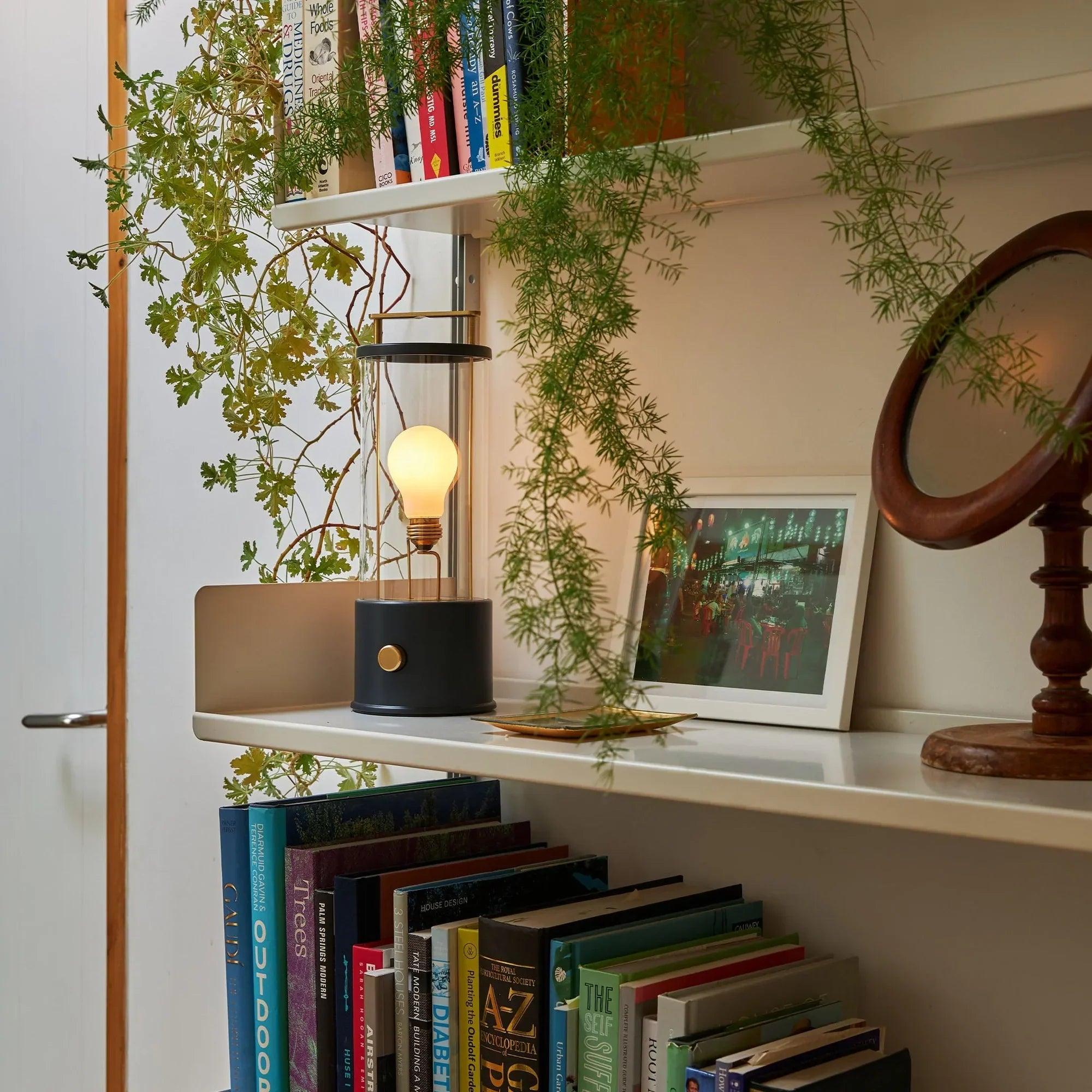 TALA – The Muse Siyah Şarjlı Led Lamba - Tala